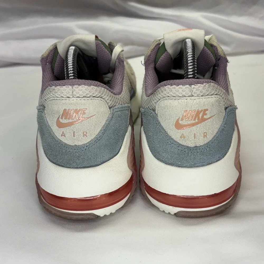 Nike great preowned